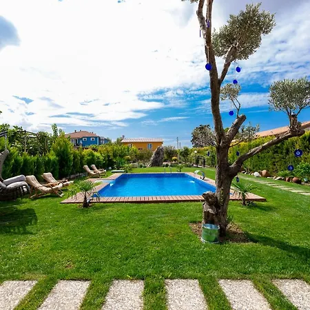 فندق مبيت وإفطار Gulzade Butik أورلا