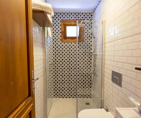 Gulzade Butik * Urla